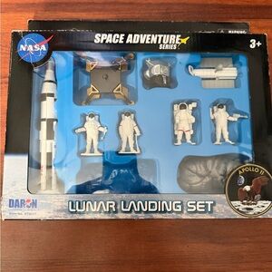 NASA Space Adventure Series Lunar Landing Set Kennedy Space Center action figure
